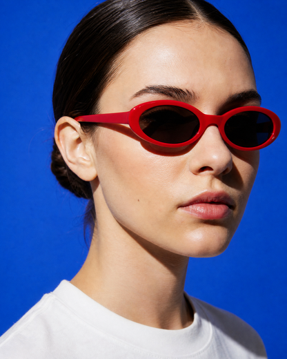BLOODSHOT — Oval Frame / Cherry Red